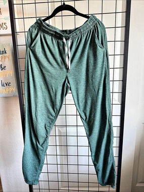 Favorite Soft Slim Pant Green Jogger Pants Size Small Like New